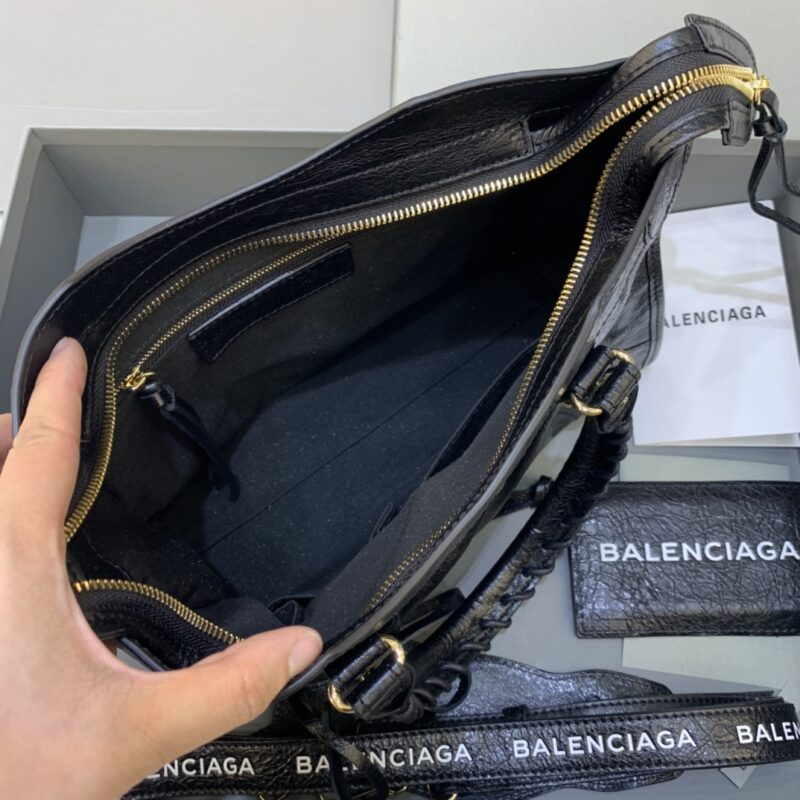 20211229_i1640748021_5062_5.jpg Balenciaga Agneau Black