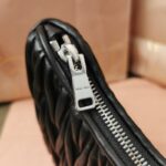 Réplica Miu Miu Matelassé Cristal Negro