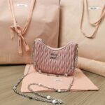 Réplica Miu Miu Matelassé Crystal Pink - réplica de bolsa de grife de alta qualidade