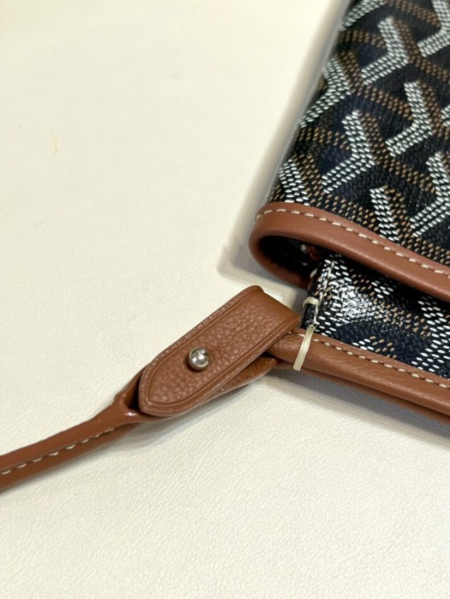 20220721_i1658334456_6823_4.jpg Goyard Plumet Pocket Wallet Brown