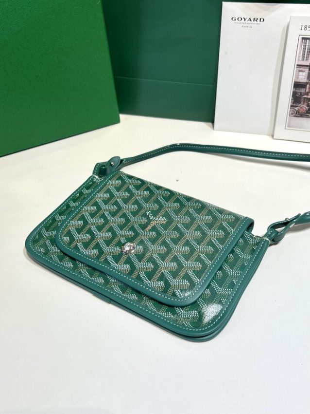 20220721_i1658334583_3911_2.jpg Goyard Plumet Pocket Wallet Green