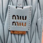 20230411_i1681146001_2882_8.jpg Ρεπλίκα Miu Miu Matelassé Tote Blue - κορυφαίας ποιότητας τσάντα πολυτελείας