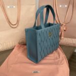 20230411_i1681146001_3571_3.jpg Ρεπλίκα Miu Miu Matelassé Tote Blue - τσαντάκι ρεπλίκα υψηλής ποιότητας