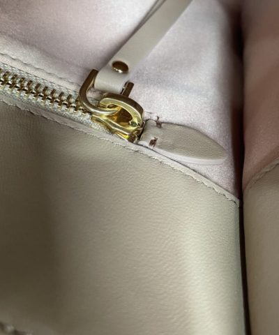 Replica Miu Miu Matelassé Tote Beige - 1:1 premium replica handbag