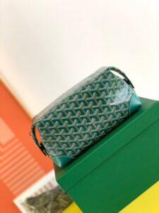 Replica Goyard Toiletry Bag Green - affordable luxury replica bag
