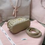 Réplica da bolsa de cosméticos Miu Miu Milk Tea