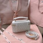 Réplica del bolso cosmético Miu Miu blanco - Réplica de bolso premium 1:1
