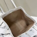 Réplica da bolsa Fendi Origami Grande Branca - réplica de alta qualidade de uma bolsa de grife.