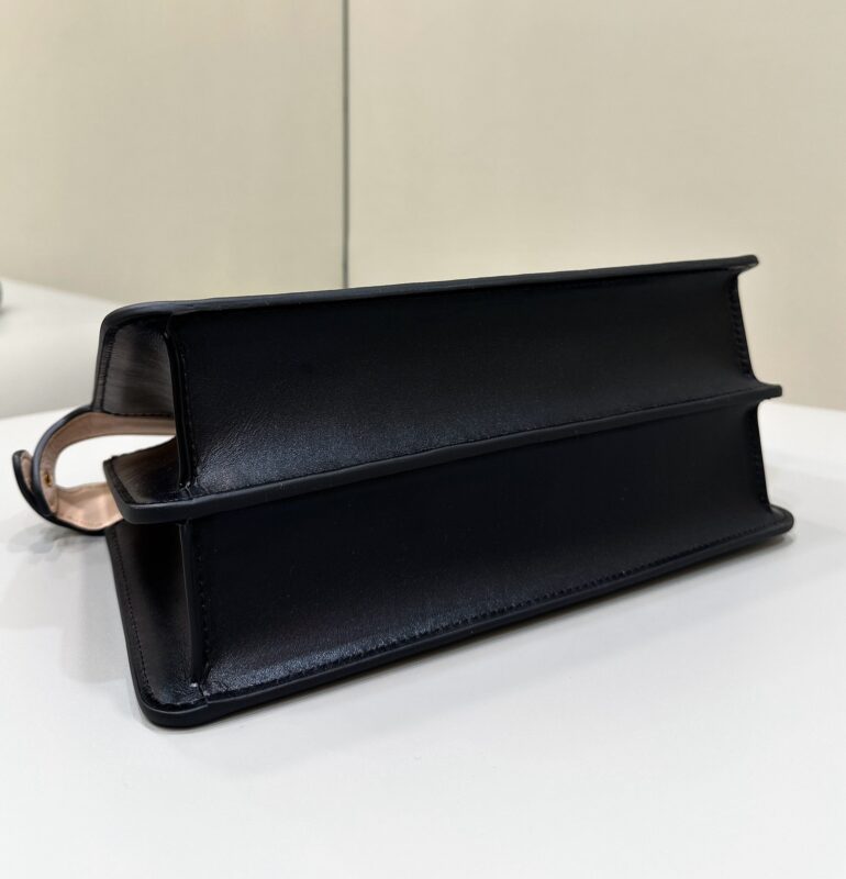 a3 (3) Fendi Peekaboo Large Black