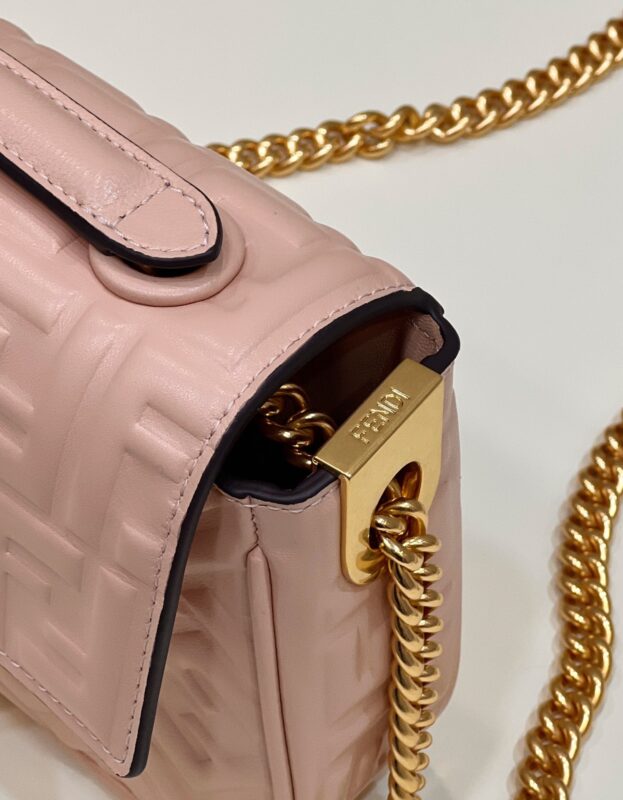 a3 Fendi Baguette Sliding Chain Pink
