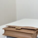 a3 Réplica da bolsa Fendi Baguette marrom - Réplica premium 1:1