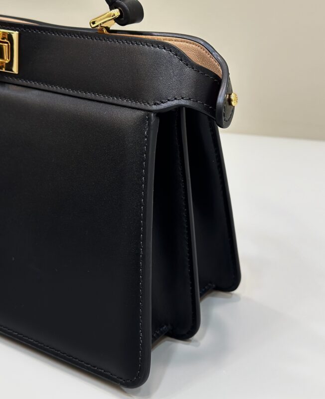 a4 (3) Fendi Peekaboo Large Black