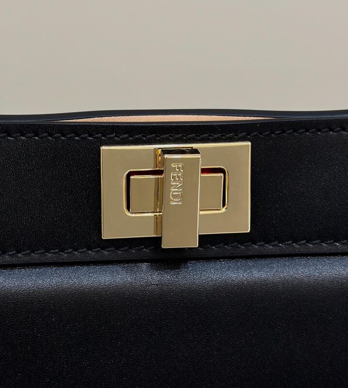 a5 (3) Fendi Peekaboo Large Black