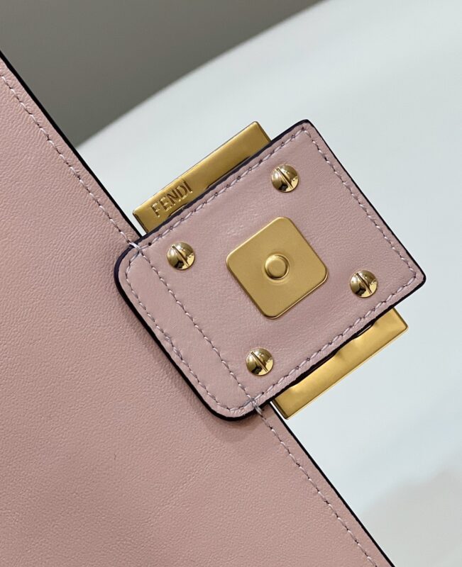 a5 Fendi Baguette Sliding Chain Pink