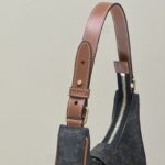 Replica Celine Triomphe Ava