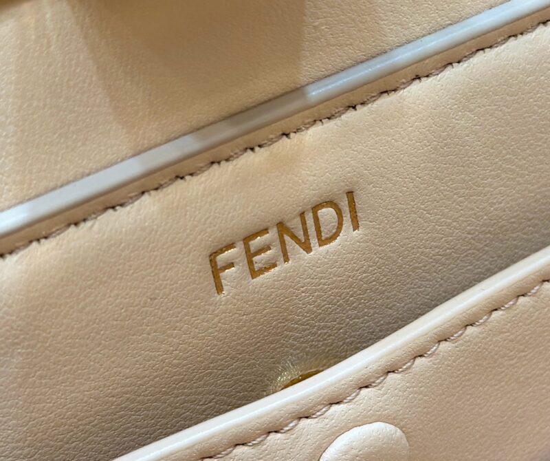 a7 (3) Fendi Peekaboo Large Black
