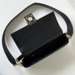 Replica Fendi Baguette Black