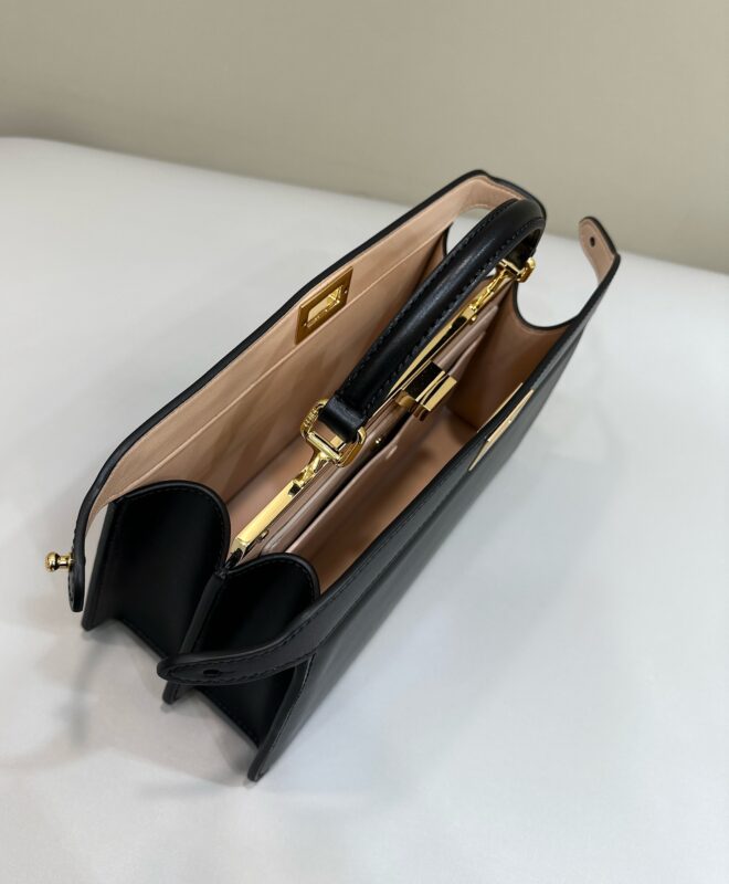 a9 (3) Fendi Peekaboo Large Black