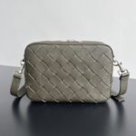 Réplique de sac appareil photo Bottega Veneta - imitation de haute qualité d'un sac de créateur
