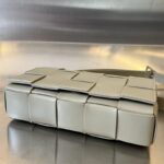 Replica Bottega Veneta Cassette 2.0 Beige