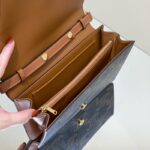 Replica Celine Triomphe Trapeze