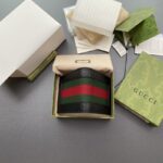 レプリカ グッチ ダブルG 二つ折り財布 レザー - 高品質のデザイナーバッグの偽物