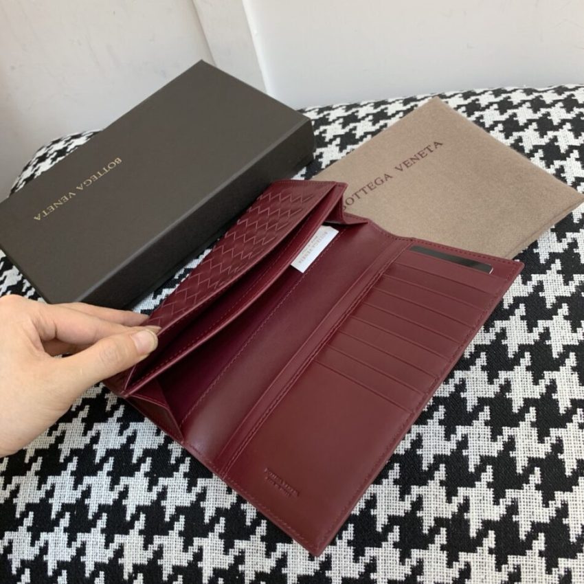 20200105_i1578238117_4242_3.jpg Bottega Veneta Intrecciato Wallet Red