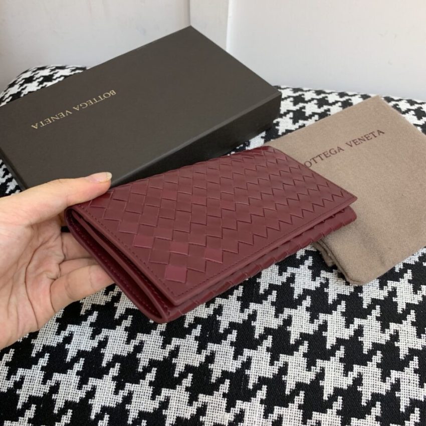 20200105_i1578238117_5783_6.jpg Bottega Veneta Intrecciato Wallet Red