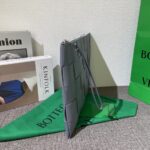 Replica Bottega Veneta Cassette Clutch