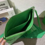 Replica Bottega Veneta Cassette Clutch Green - high-quality designer bag dupe