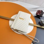 Yves Saint Laurent Pouch - een luxe tas van topkwaliteit