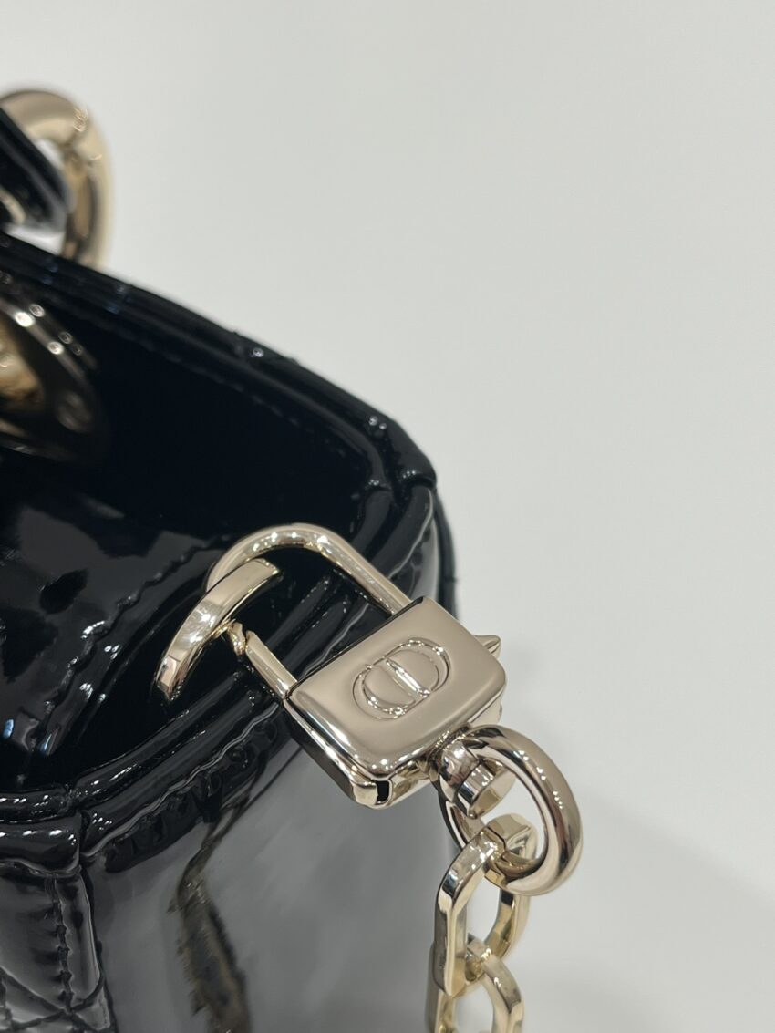 20230318_i1679111283_4744_3.jpg Dior Lady D-Joy Bag Patent Black