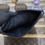 Louis Vuitton Takeoff Pouch Black - bolso de mano premium superclone