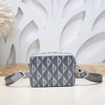 Replica Dior Zipped Pouch Diamond Blue