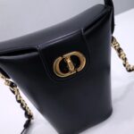 Replica Dior 30 Montaigne Amber Chain Black - high-quality designer bag dupe