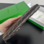 Replica Bottega Veneta Zip Long Wallet
