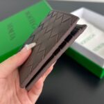 Replica Bottega Veneta Intrecciato Bi – Fold Wallet Black&Brown