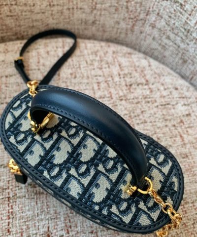 Fake Dior 30 Montaigne Vanity - affordable luxury replica bag