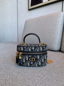 Fake Dior 30 Montaigne Vanity - designer handbag clone