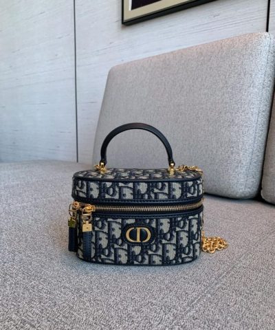 Fake Dior 30 Montaigne Vanity - designer handbag clone