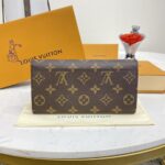 Louis Vuitton Sarah Wallet Brown
