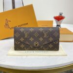 Louis Vuitton Sarah Wallet Brown