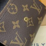 img_1698de7a_20240608_i1717848808_2438_0.jpg Louis Vuitton Victorine Portemonnee Lichtbruin