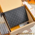 Louis Vuitton Pochette Viaje Negro