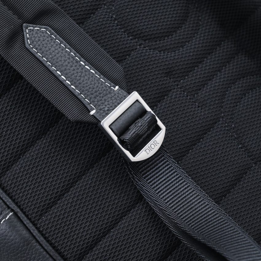 img_a189b943_20240913_i1726171909_1753_8.jpg Dior Saddle Zip Backpack Black Grained Calfskin