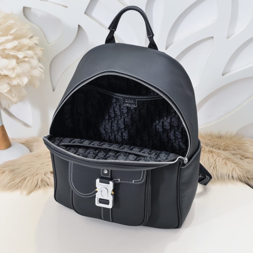 img_a189b943_20240913_i1726171909_2726_3.jpg Dior Saddle Zip Backpack Black Grained Calfskin
