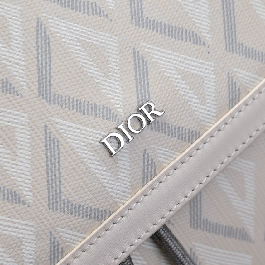 img_a189b943_20241004_i1727980700_5249_6.jpg DIOR Hit The Road Backpack White Diamond