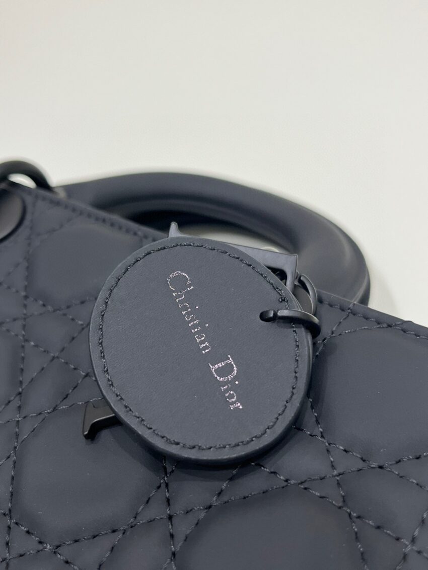 img_d39c4a05_20230925_i1695620188_3692_2.jpg Replica Dior Lady D-Joy Large Bag Black Matte