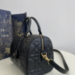 Replica Dior Groove Black