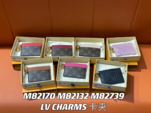 Louis Vuitton Card Holder - high-end replica designer purse